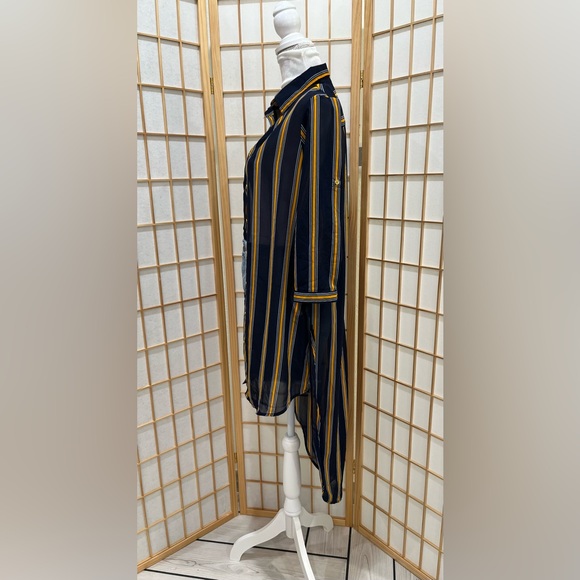 Cute navy blue/white/yellow coverup kimono/ asymmetrical long blouse 👘 - Picture 3 of 6